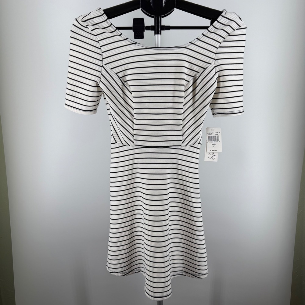 Speechless Womens Striped Skater Dress Black White Short Sleeve Ribbed Small NEW